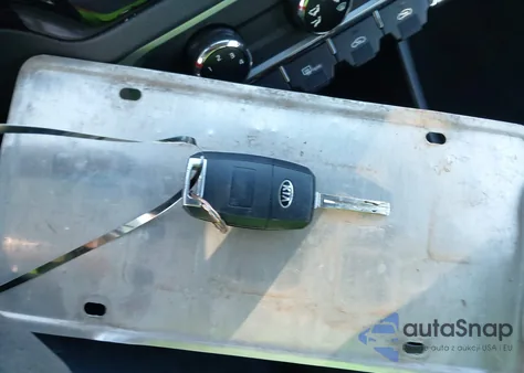 2017 Kia Rio Lx z USA, uszkodzony, nr VIN KNADM4A38H6071068